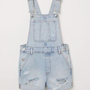 🍁H&M Bleached Ripped Denim Overalls Cuffed Shorts; size small🍁